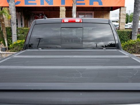 Used 2018 RAM 1500 Laramie image 8