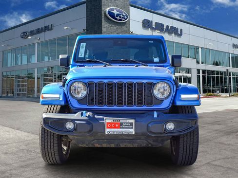 Used 2024 Jeep Wrangler Sport S image 2