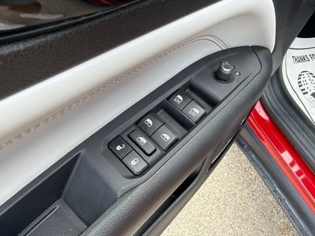 Used 2023 Jeep Compass Limited AWD/4WD image 23