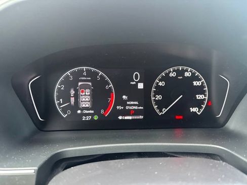 Used 2023 Honda Pilot Touring image 3