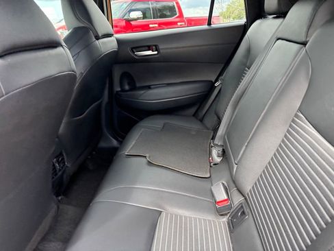 Used 2024 Toyota Corolla Cross XSE w/ Convenience Package image 22