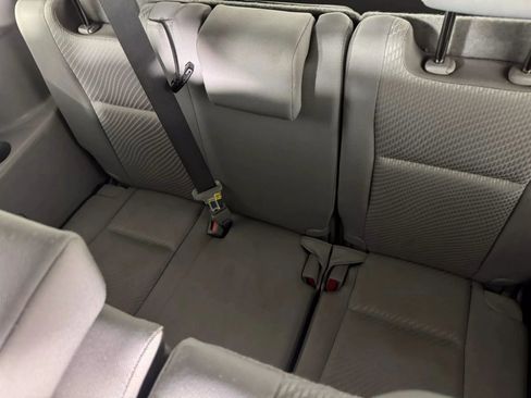 Used 2019 Toyota Highlander AWD V6 image 35