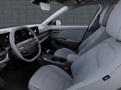 New 2025 Kia K4 EX image 17