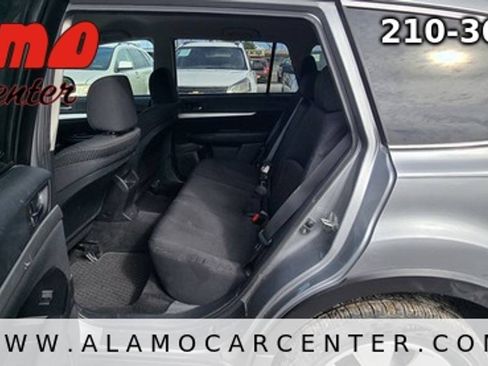 Used 2011 Subaru Outback 2.5i Premium AWD/4WD image 26