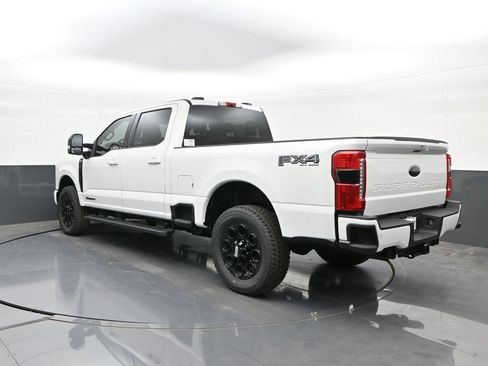 New 2026 Ford F250 Lariat w/ Black Appearance Package AWD/4WD image 5