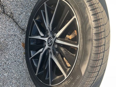 Used 2022 Toyota Camry SE image 13