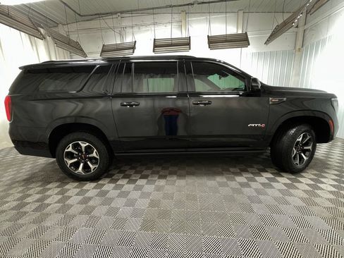 Used 2026 GMC Yukon XL AT4 Ultimate w/ LPO, Floor Liner Package AWD/4WD image 31