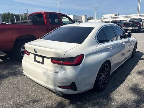 Used 2020 BMW 330i Sedan w/ Convenience Package RWD image 12