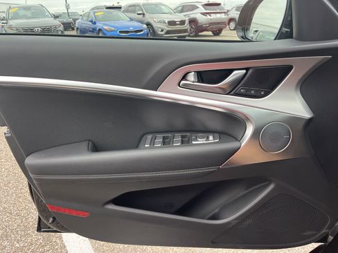 New 2026 Genesis G70 2.5T Prestige image 9