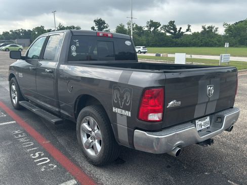 Used 2015 RAM 1500 Big Horn RWD image 4