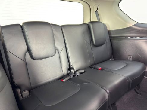 Used 2017 INFINITI QX80 4WD w/ Driver Assistance Package image 40