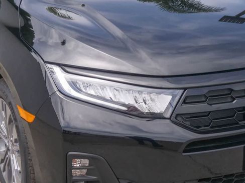 New 2026 Honda Odyssey Touring image 4