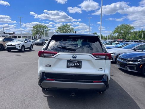 Used 2020 Toyota RAV4 XSE AWD/4WD image 4