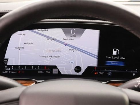 Used 2021 Cadillac Escalade ESV Premium Luxury image 17