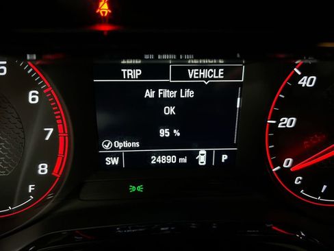 Used 2025 Chevrolet Trax RS image 13