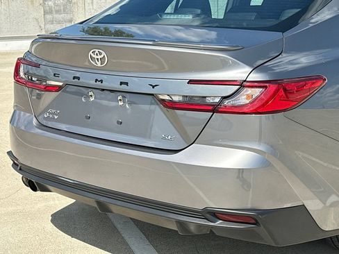 Used 2025 Toyota Camry SE w/ Convenience Package AWD/4WD image 5