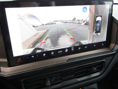 New 2025 Ford Bronco Sport Outer Banks w/ Sasquatch Outer Banks Package AWD/4WD image 10