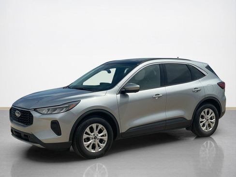 Used 2024 Ford Escape Active w/ Tech Pack #2 FWD image 3