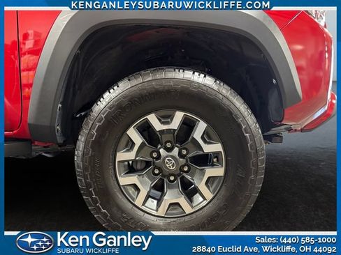 Used 2021 Toyota Tacoma TRD Off-Road AWD/4WD image 22