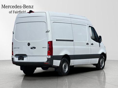 Used 2025 Mercedes-Benz Sprinter 2500 image 2