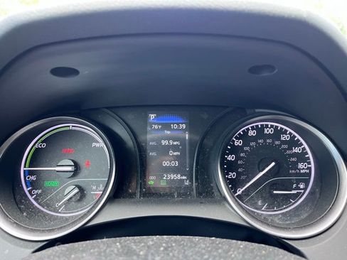 Used 2024 Toyota Camry SE image 9