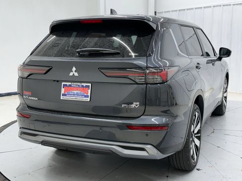 New 2026 Mitsubishi Outlander SE AWD/4WD image 3