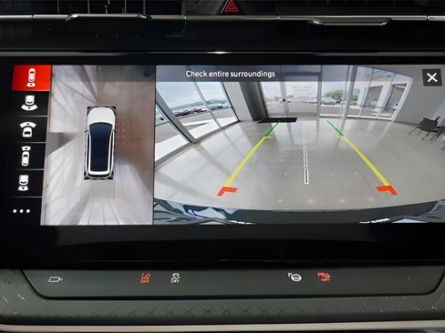 Used 2025 Jeep Wagoneer S Limited image 18