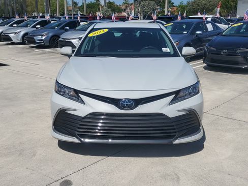 Used 2024 Toyota Camry LE FWD image 8