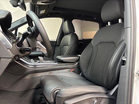 Used 2025 Audi Q7 3.0T Prestige image 21