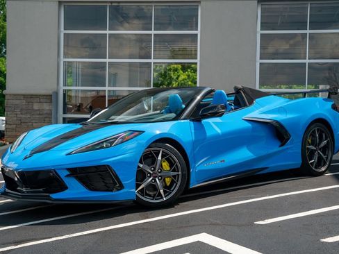 Used 2023 Chevrolet Corvette Stingray Premium Conv RWD image 2