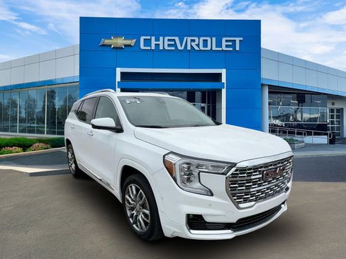 Certified 2023 GMC Terrain Denali w/ Denali Premium Package image 2