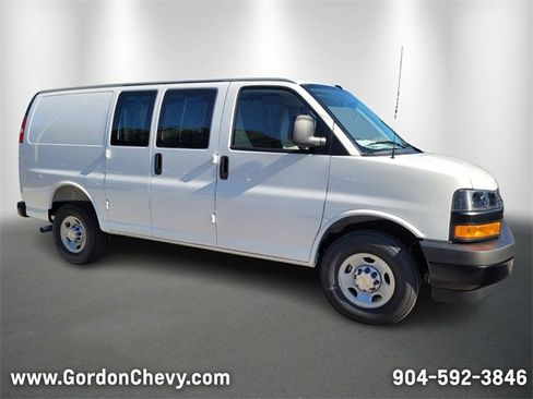 New 2025 Chevrolet Express 2500 Work Van image 7