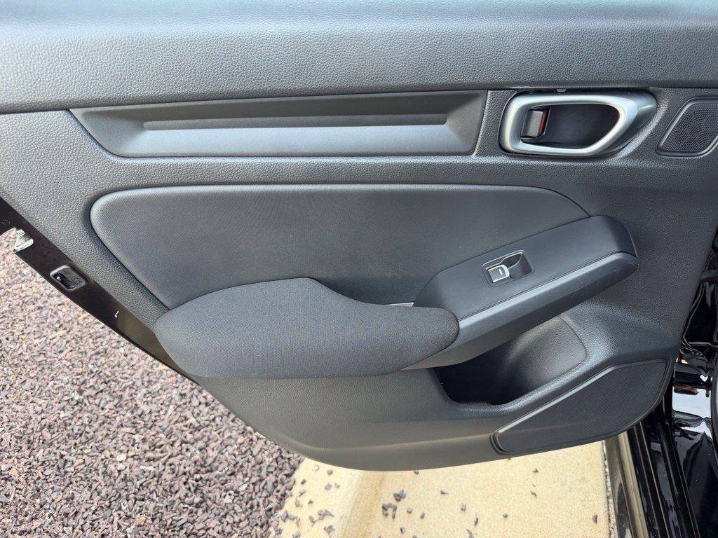 Used 2023 Honda Civic Sport image 13