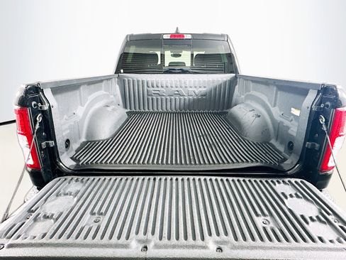 Used 2022 RAM 1500 Big Horn image 28