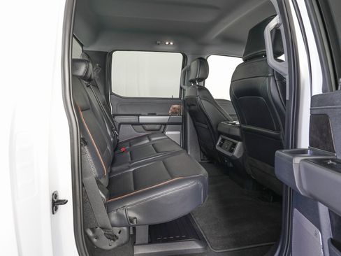 Used 2026 Ford F450 Lariat w/ FX4 Off-Road Package image 9