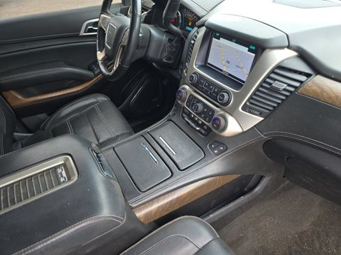 Used 2018 GMC Yukon Denali AWD/4WD image 15