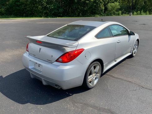 Used 2009 Pontiac G6 GXP w/ Sun And Sound Package FWD image 11