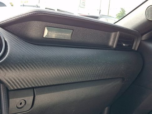 Used 2018 Ford Mustang Coupe RWD image 30