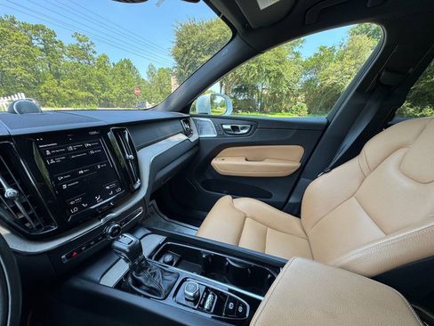 Used 2019 Volvo XC60 T6 Inscription w/ Protection Package AWD/4WD image 19