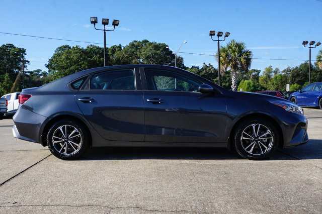 Used 2023 Kia Forte LXS FWD image 3