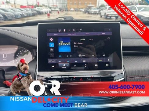 Used 2025 Jeep Compass Trailhawk AWD/4WD image 24