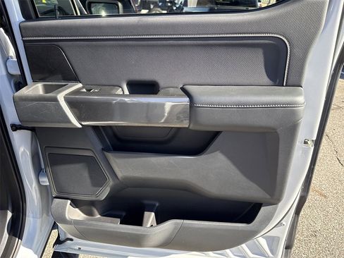 Used 2022 Ford F150 XLT w/ Equipment Group 302A High image 17