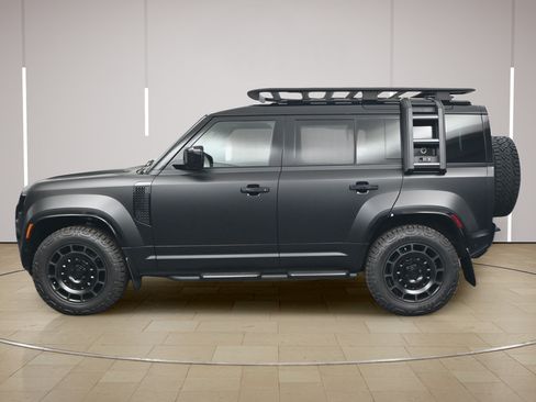 New 2026 Land Rover Defender 110 AWD/4WD image 2
