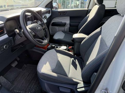 Used 2024 Ford Maverick XLT image 11