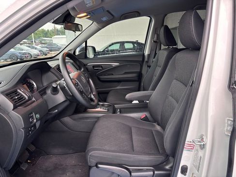 Used 2023 Honda Ridgeline Sport image 16