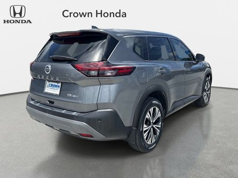 Used 2021 Nissan Rogue SV AWD/4WD image 4