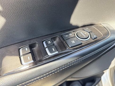 Used 2017 Kia Sorento L FWD image 22