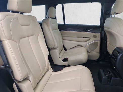 Certified 2024 Jeep Grand Cherokee L Limited w/ Luxury Tech Group II AWD/4WD image 24