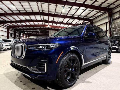 Used 2021 BMW X7 xDrive40i w/ Premium Package AWD/4WD image 9