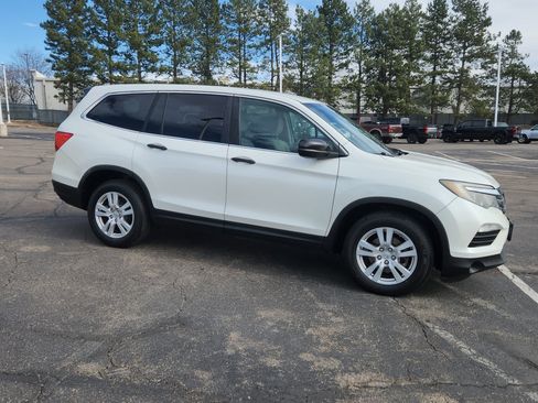 Used 2016 Honda Pilot LX image 19